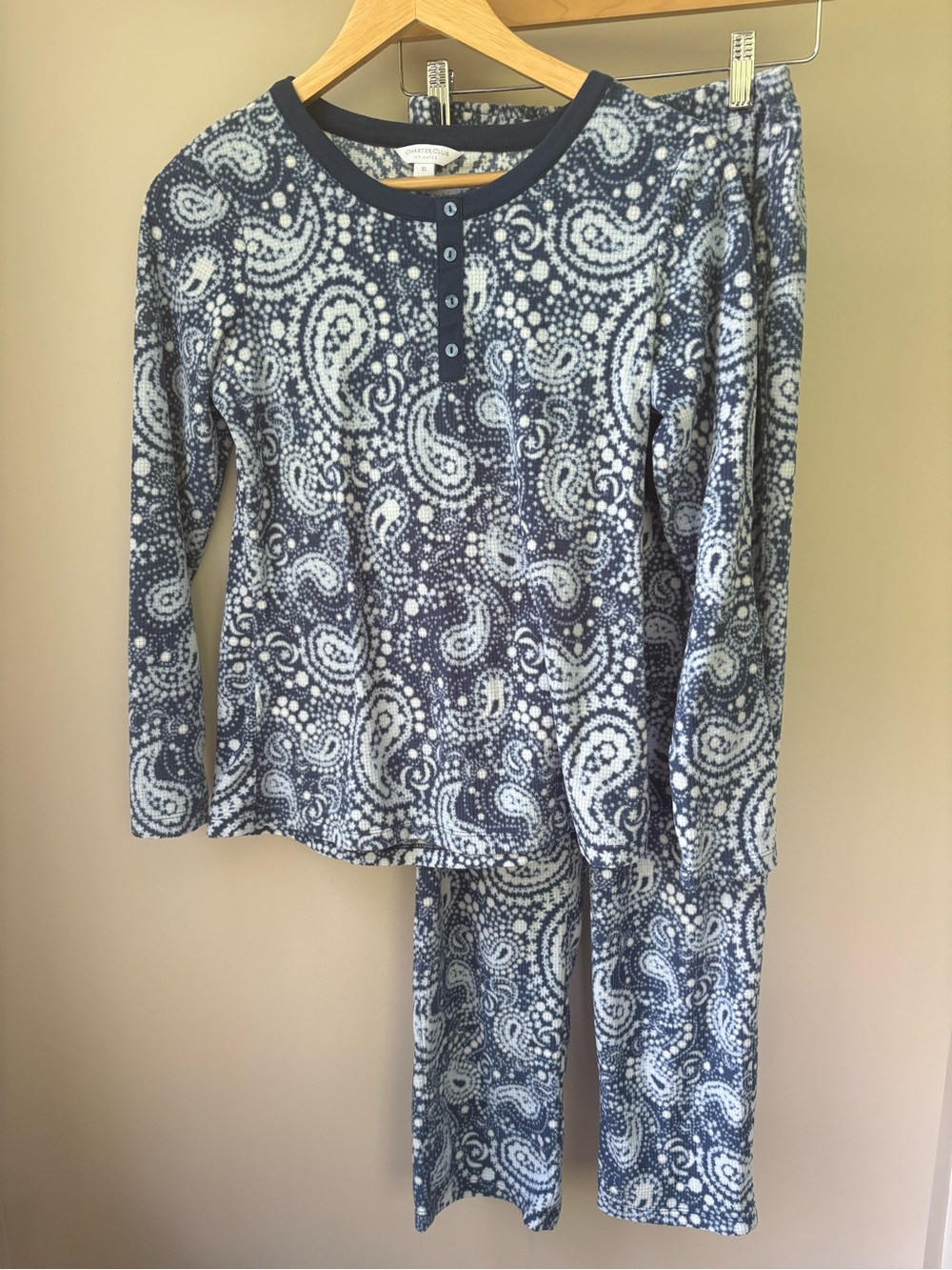 NWOT CHARTER CLUB Long-Sleeve Navy Paisley Pajama Set With Pants Warm - Size XS